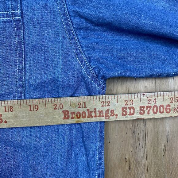 VTG Denver Broncos Denim Button Down Shirt Medium Long Sleeve Made Hong Kong - Picture 6 of 7